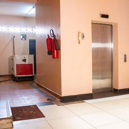 Deka Hotel Ngara Equity Nairobi Exteriör bild