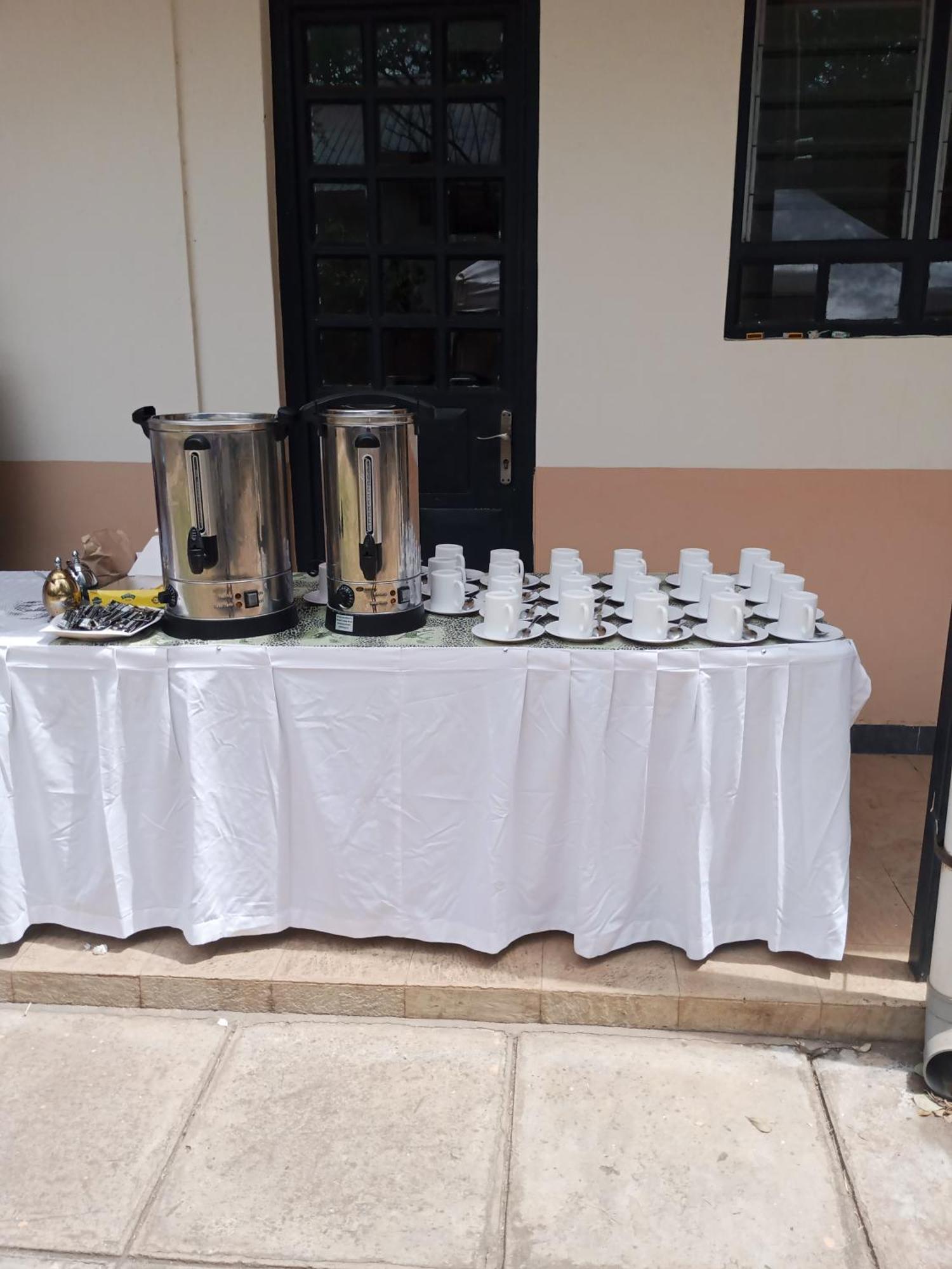 Deka Hotel Ngara Equity Nairobi Exteriör bild