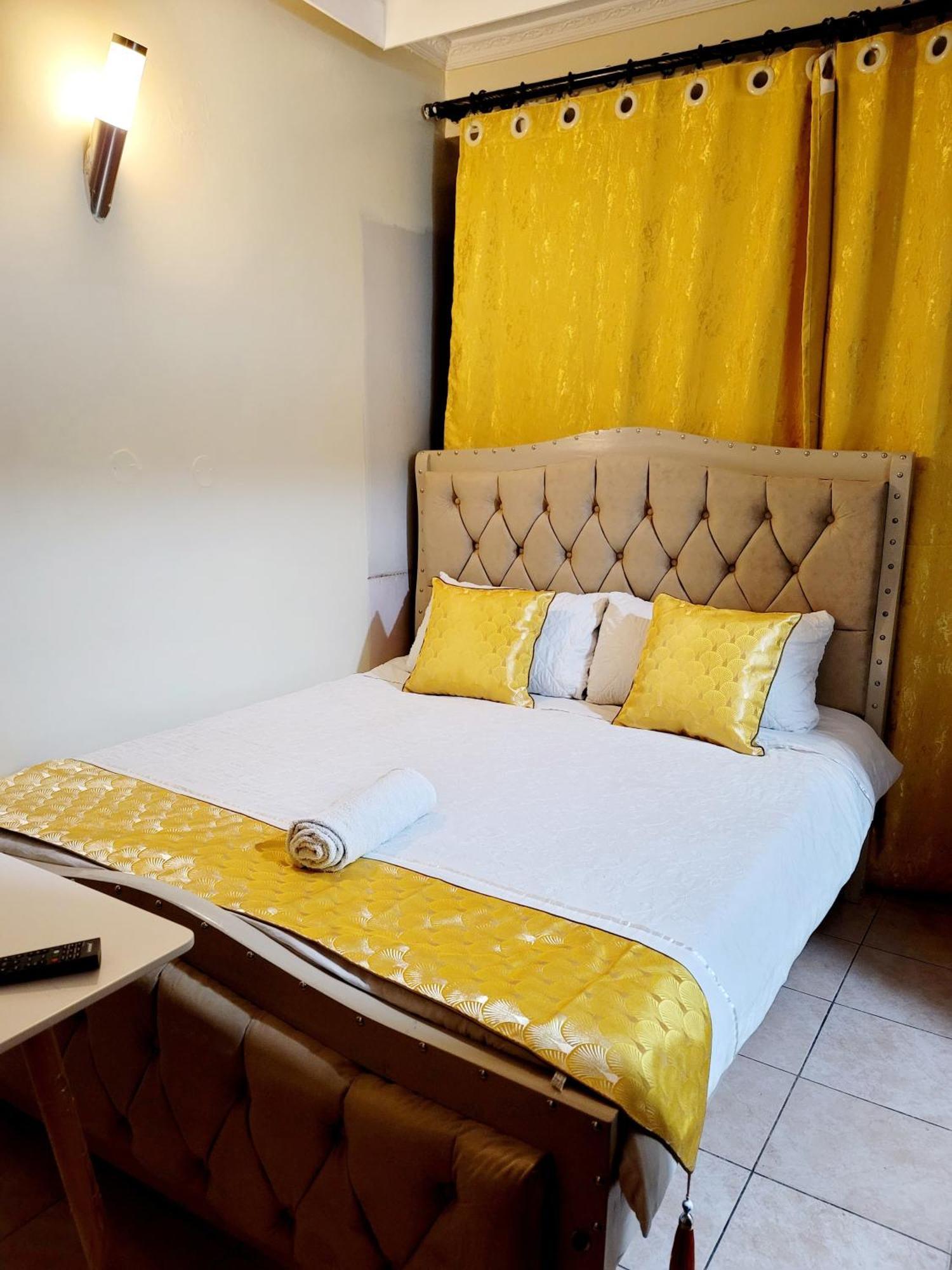 Deka Hotel Ngara Equity Nairobi Exteriör bild