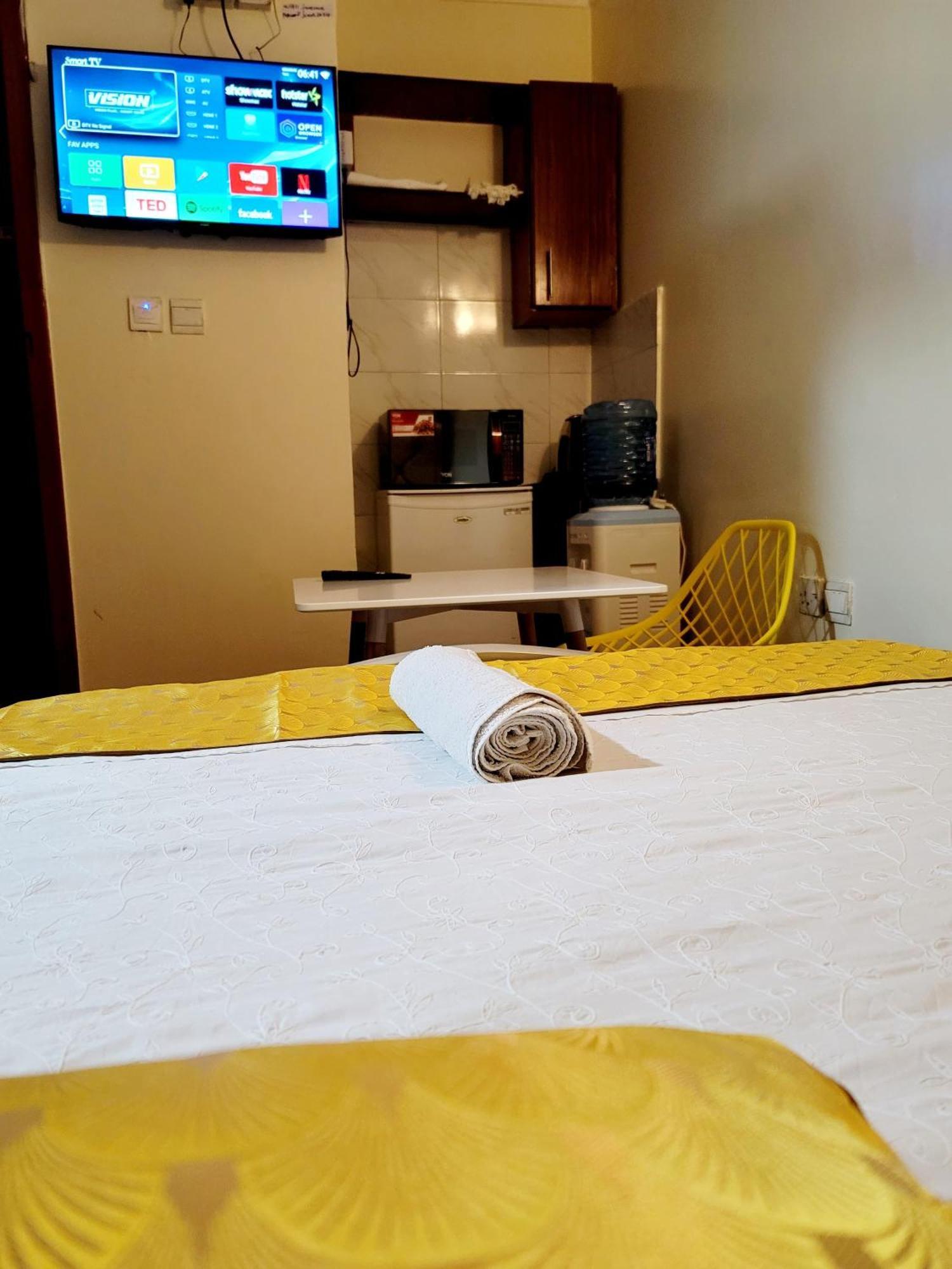 Deka Hotel Ngara Equity Nairobi Exteriör bild