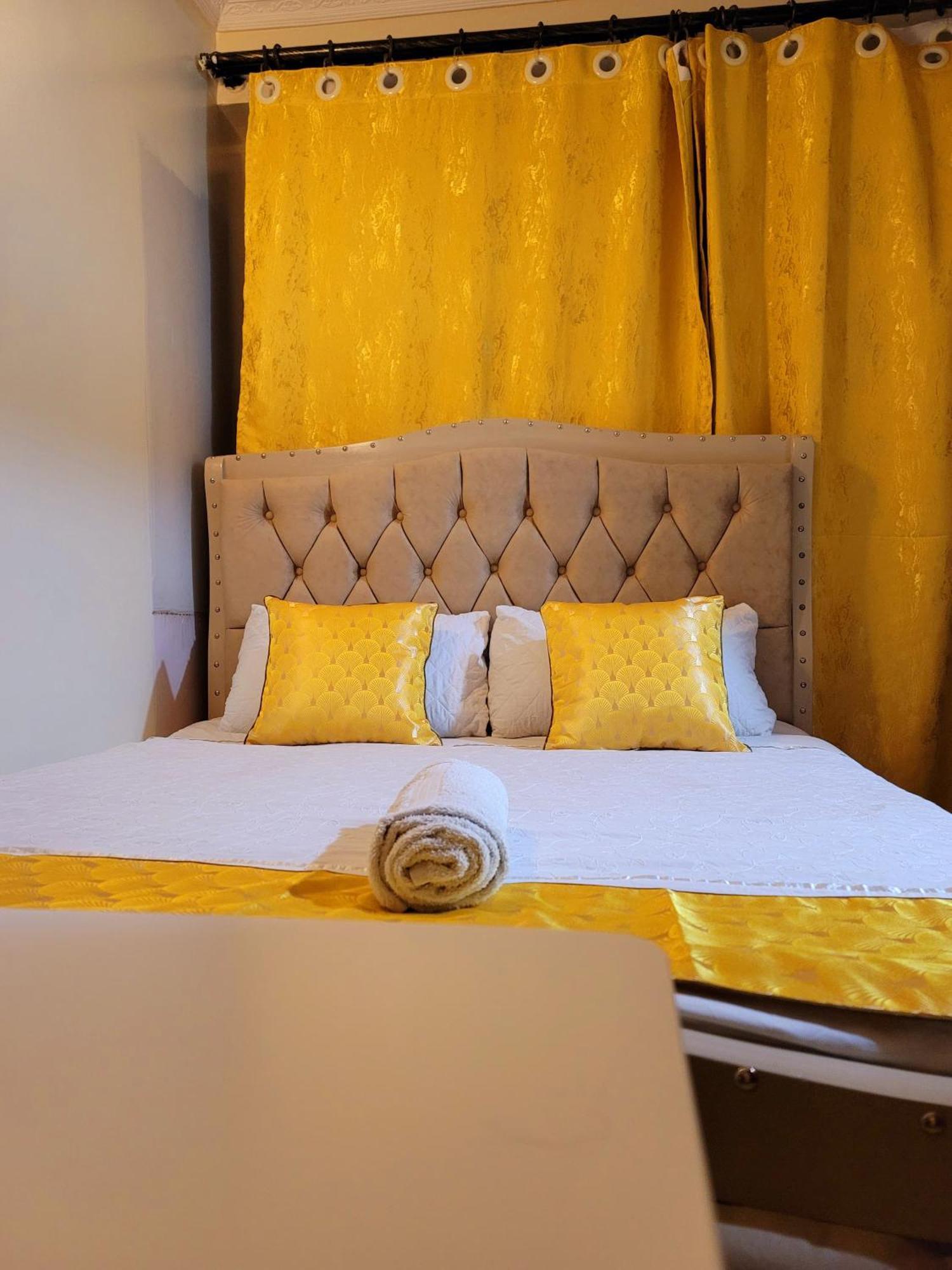 Deka Hotel Ngara Equity Nairobi Exteriör bild