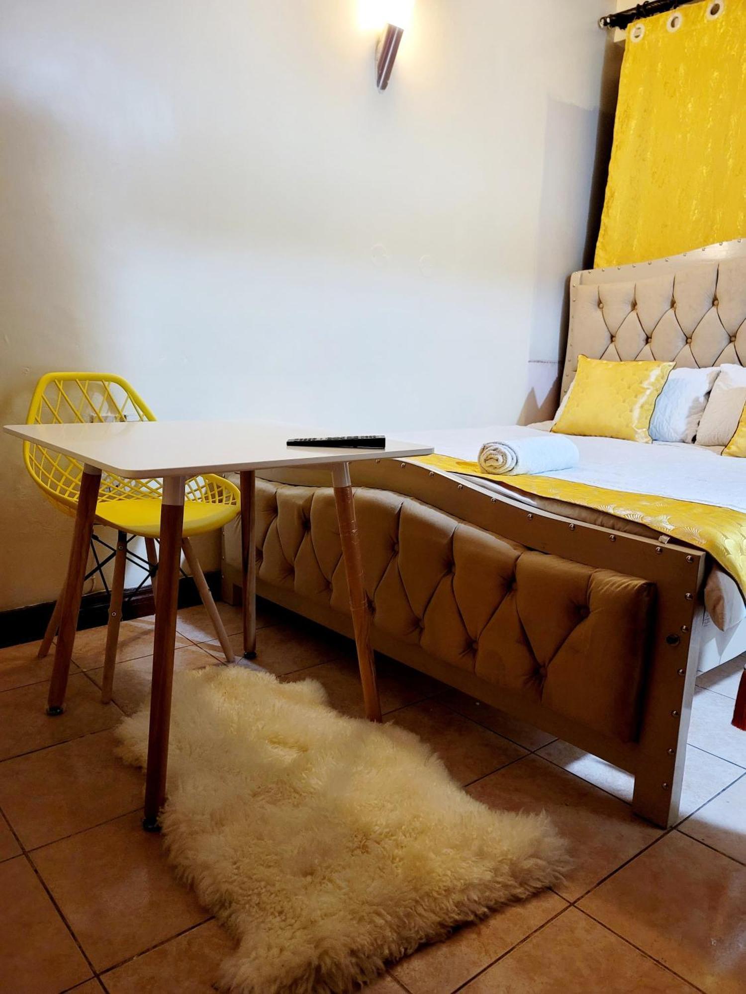 Deka Hotel Ngara Equity Nairobi Exteriör bild