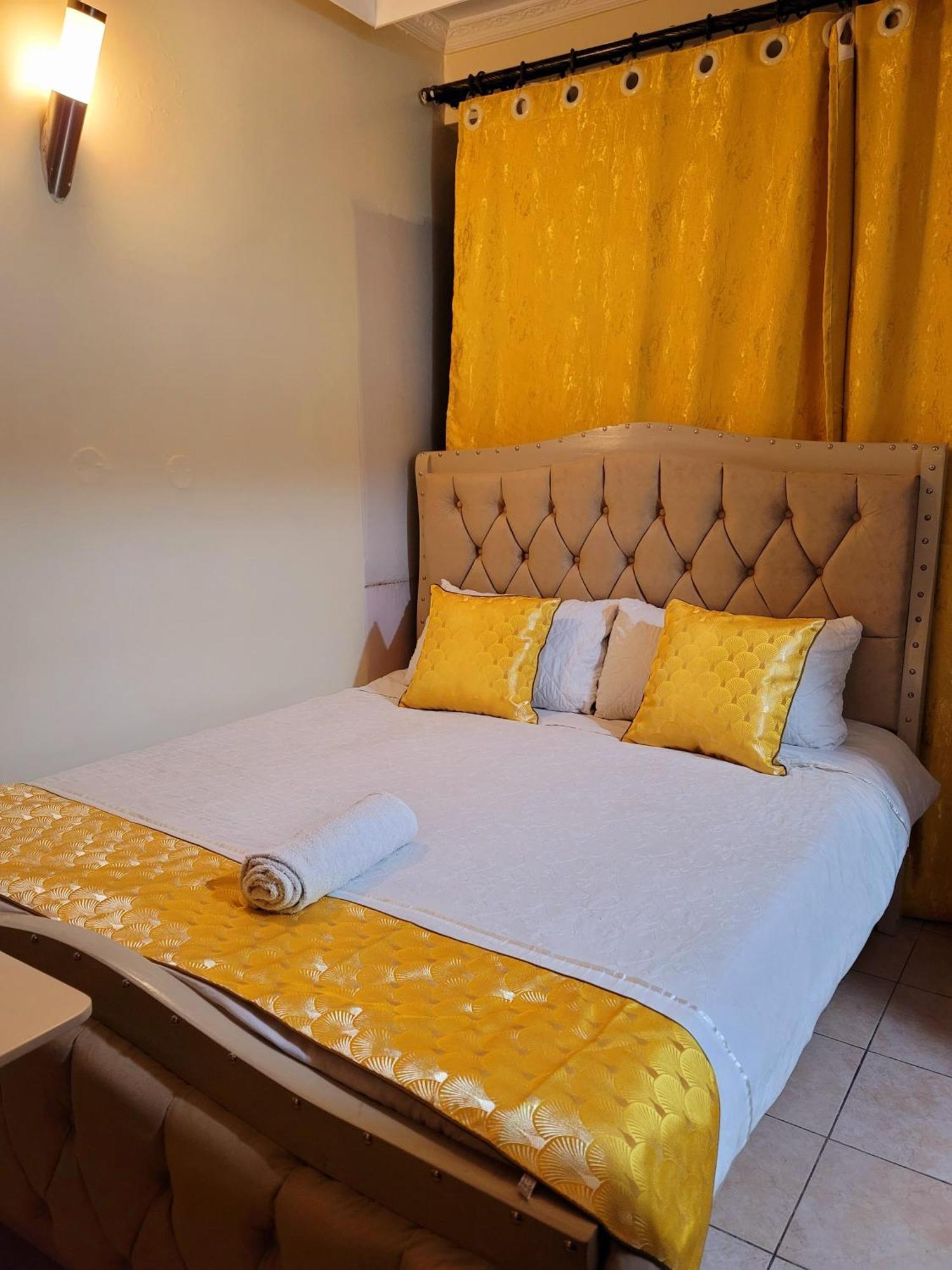 Deka Hotel Ngara Equity Nairobi Exteriör bild